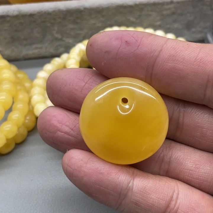 琥珀未镶嵌裸石挂件