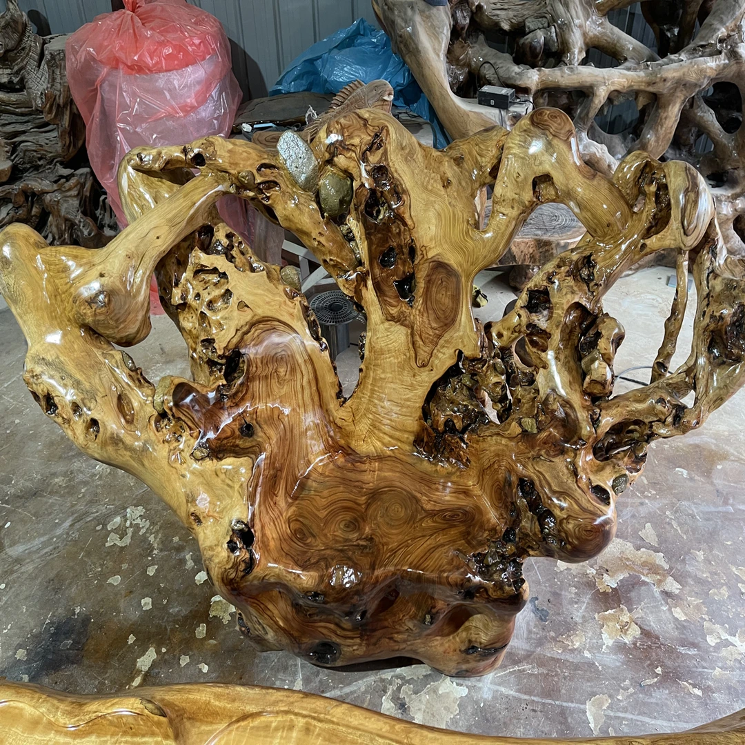 老红樟树根靠背椅根抱石靠背椅