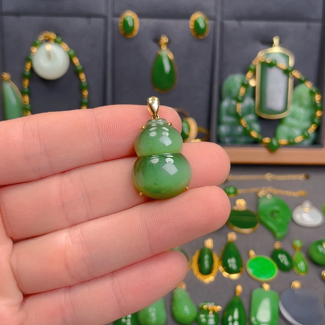 和田玉（碧玉）18K金镶嵌吊坠(不含链)