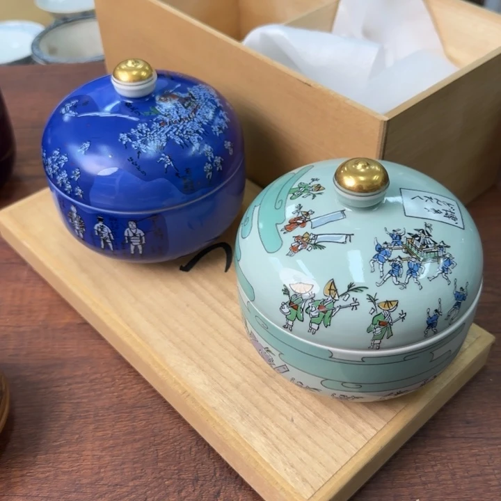 一个陶瓷物件哈哈哈哈