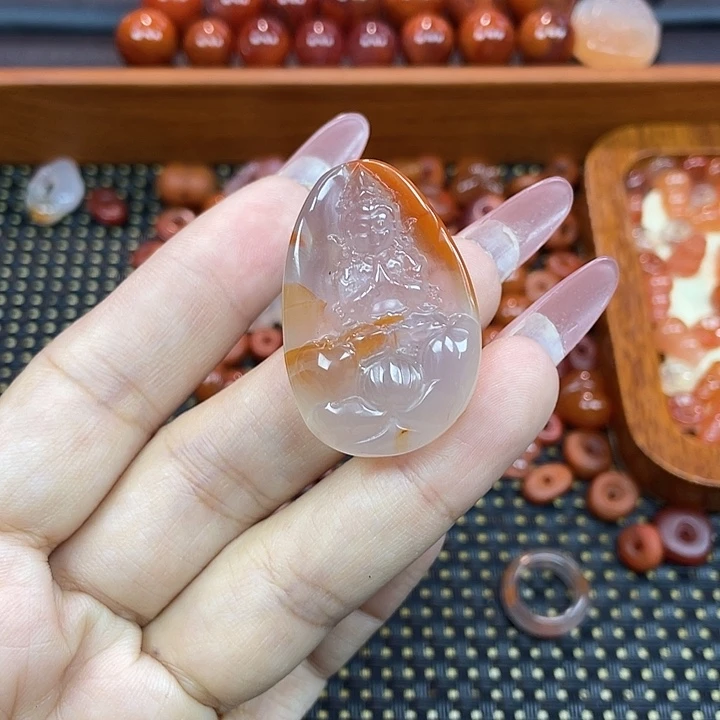 南红玛瑙未镶嵌颈饰光音