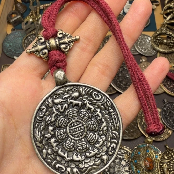 藏传文玩九宫如图