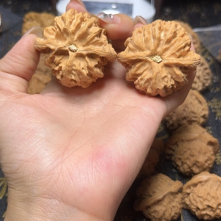 文玩核桃把件45尺全品苹果园