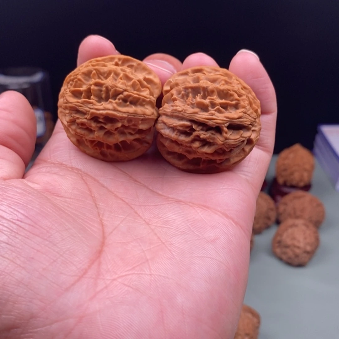 文玩核桃把件苹果园38