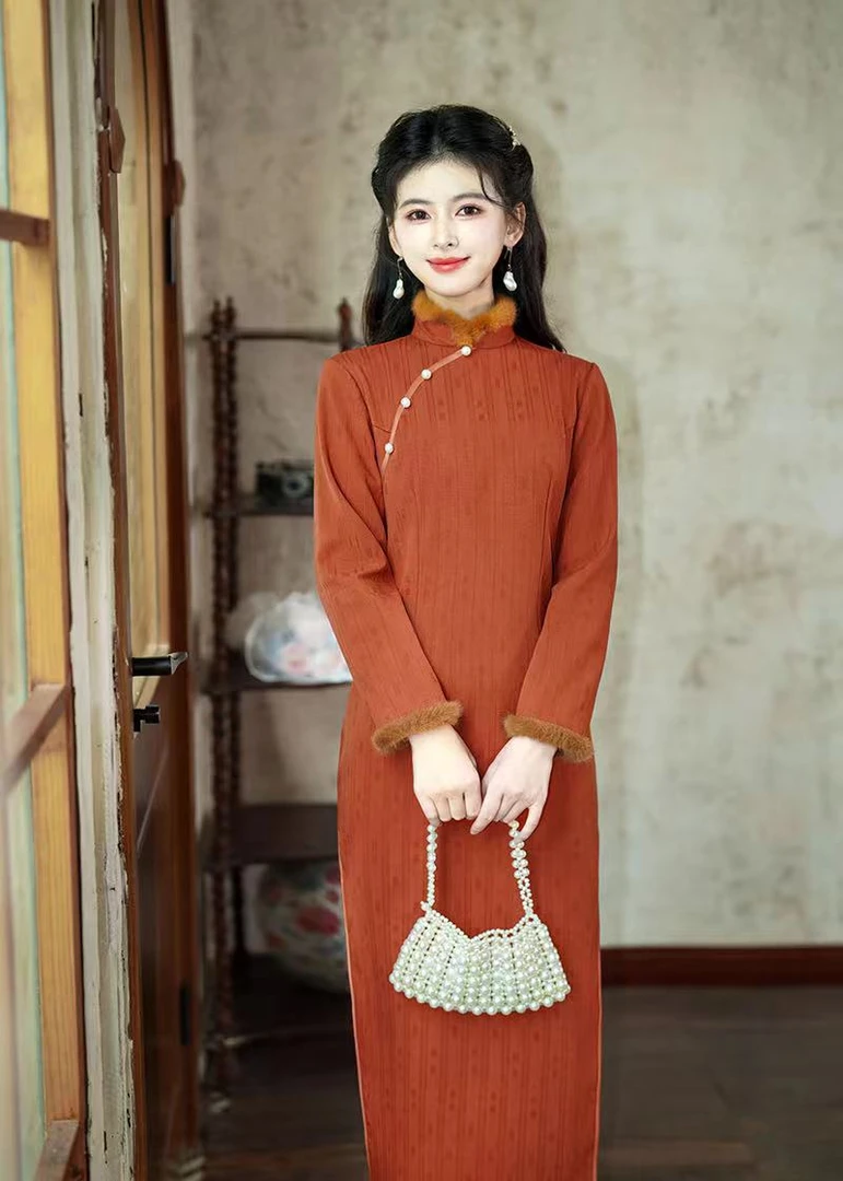 年轻冬款重工加绒三色旗袍