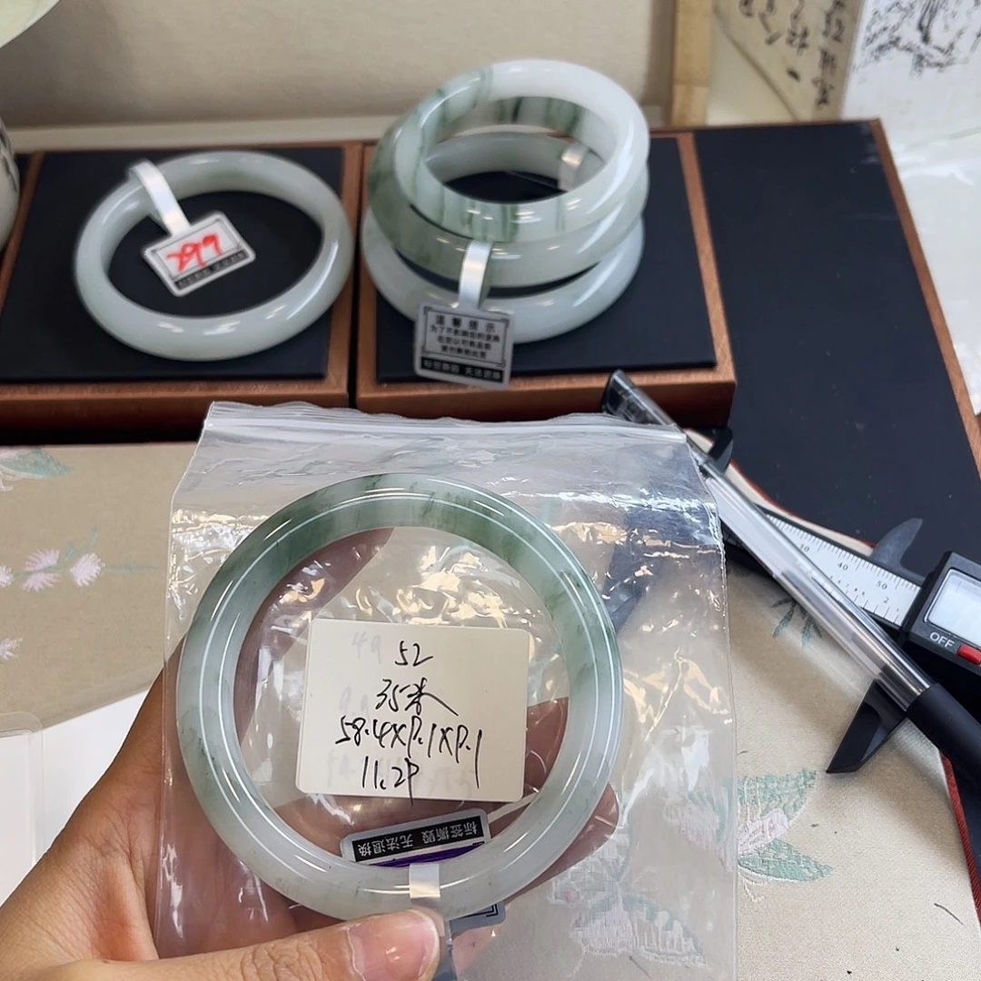 石英质玉未镶嵌手镯52