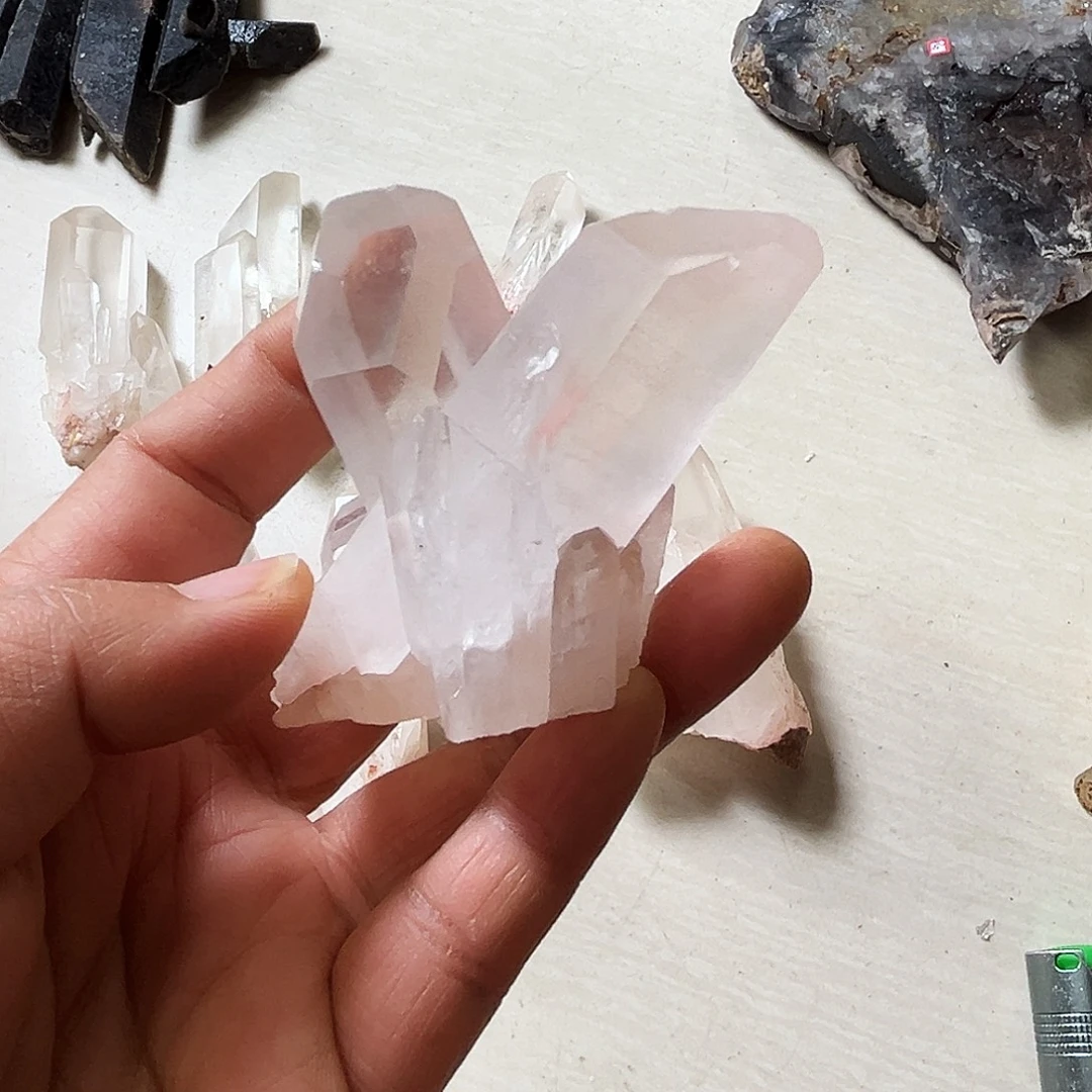 墨***月未镶嵌水晶珠宝半成品