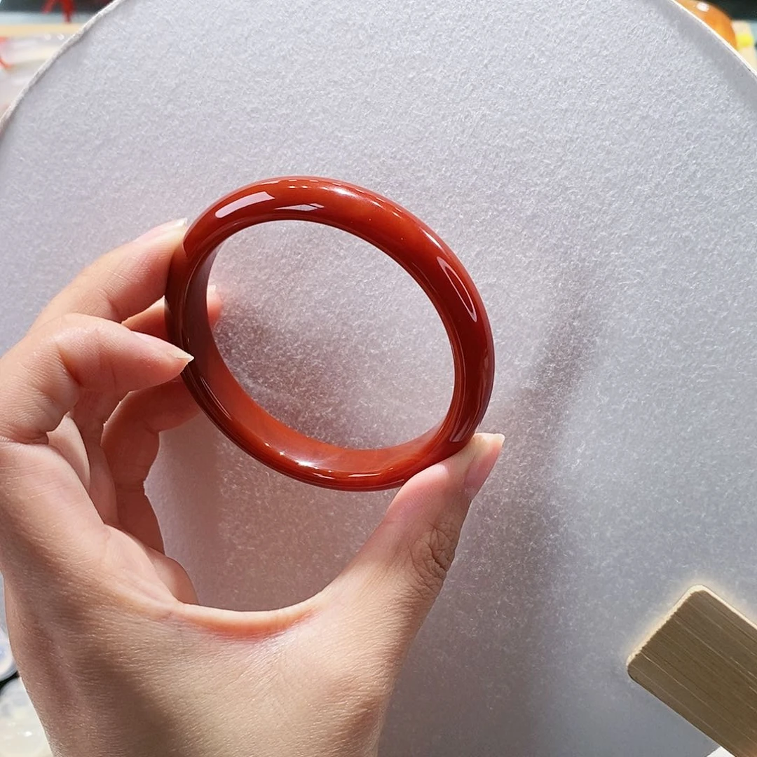 玛瑙/玉髓手镯未镶嵌57.0