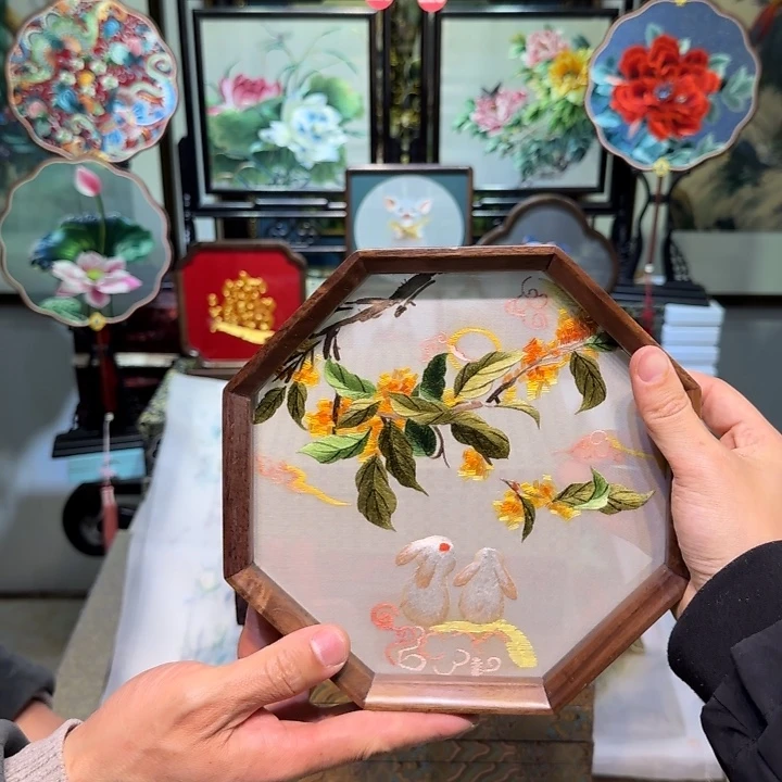 刺绣刺绣工艺精湛