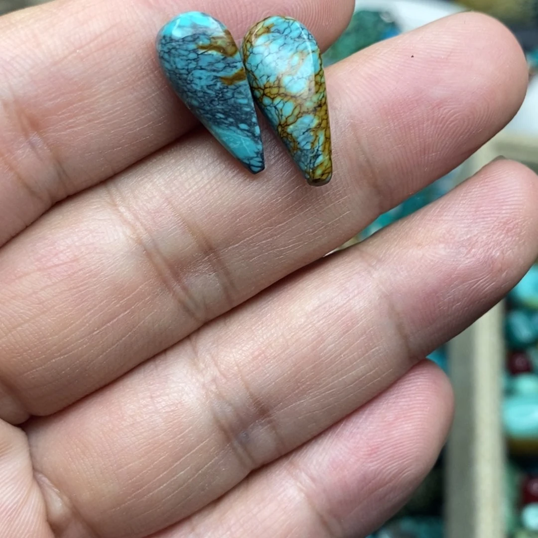 无非金属特色网花卡子一枚