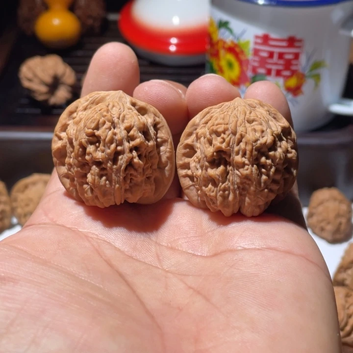吊坠文玩核桃兴隆骰子 兴隆血麒麟