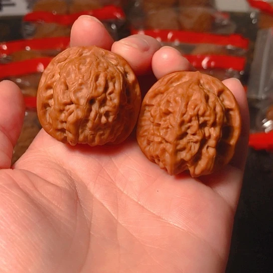 文玩核桃把件磐石35