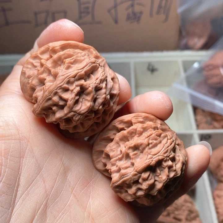 文玩核桃吊坠O**i苹果园