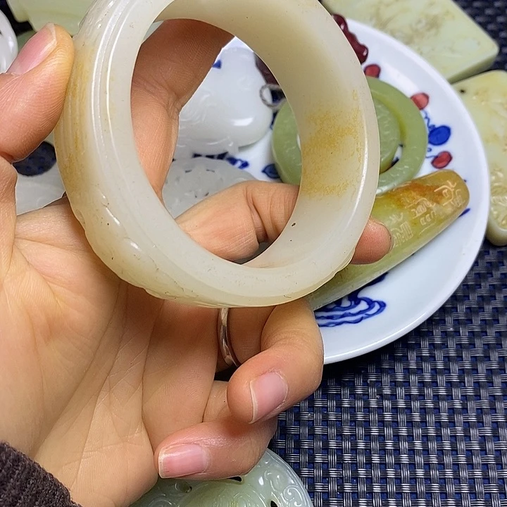 吊坠白玉菩提支持七天无理由