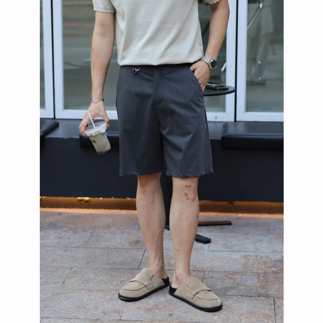 C / Cornelya 城市日记‘抗皱极简金属扣通勤简约宽松休闲短裤夏季
