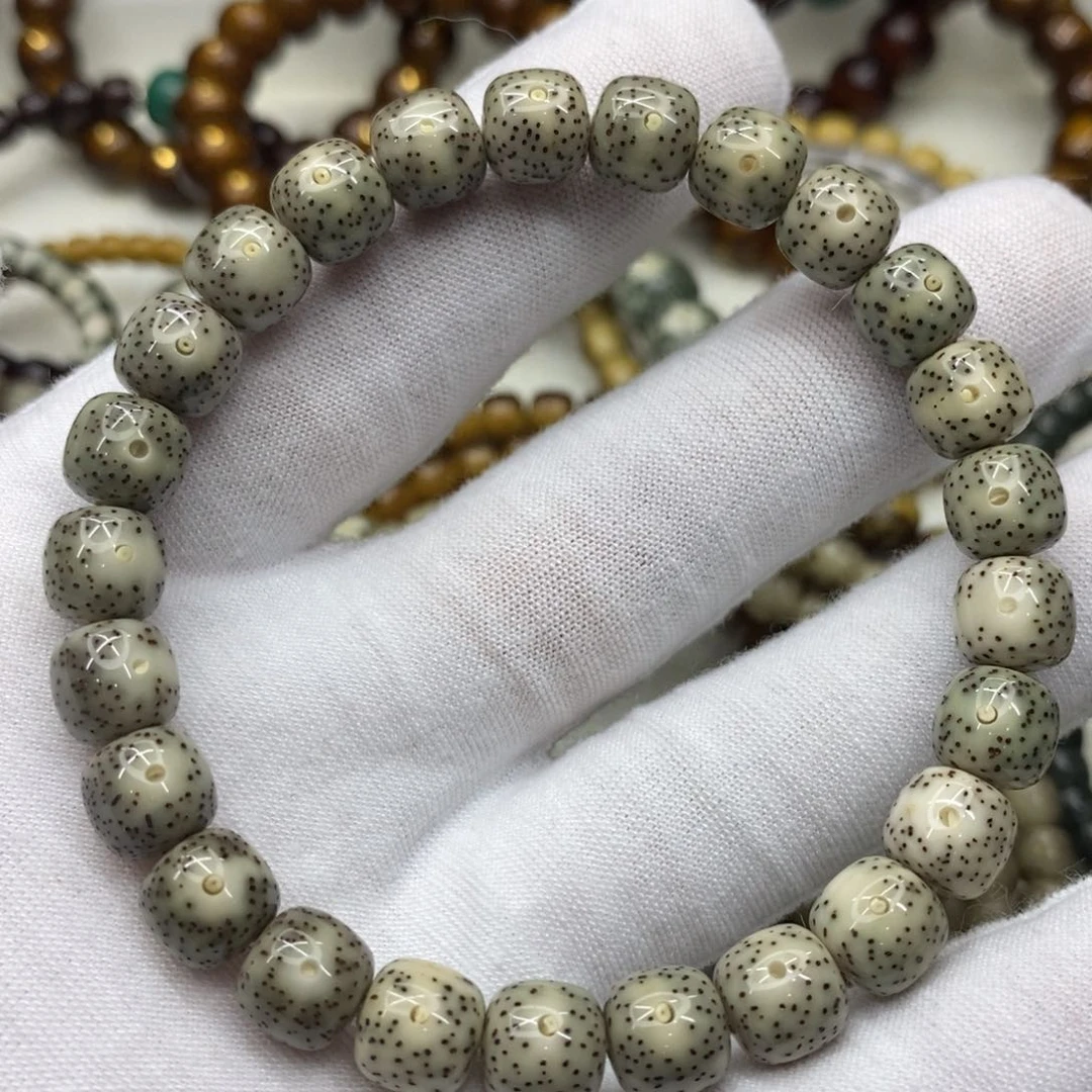 星月菩提手串海南原生态星月菩提