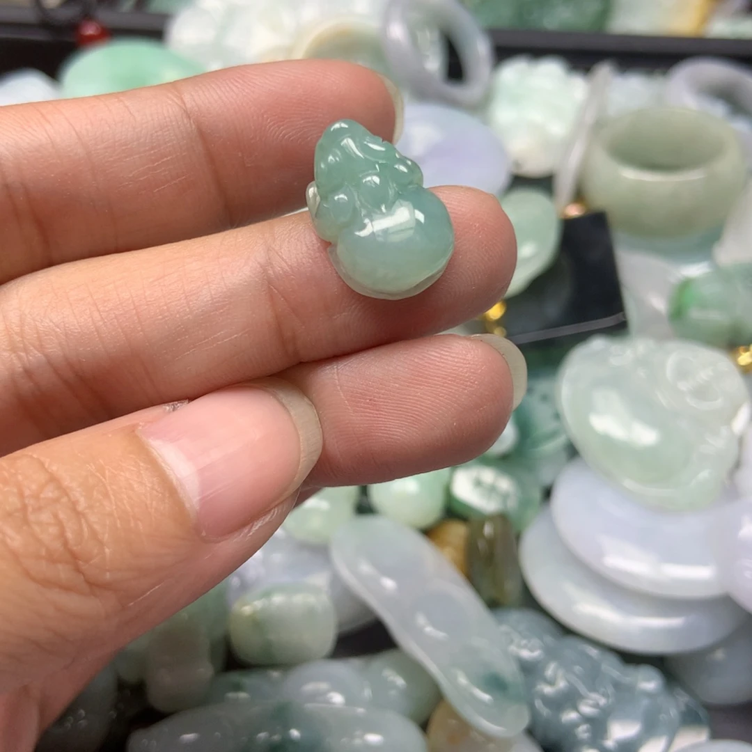 翡翠颈饰未镶嵌「***」天然翡翠