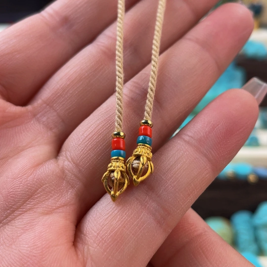 绿松石未镶嵌原矿