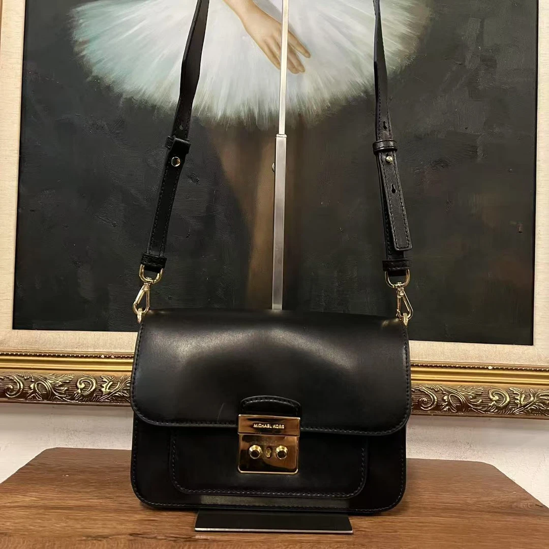 95新 MICHAELKORS/迈克高仕 mk单肩包/97250