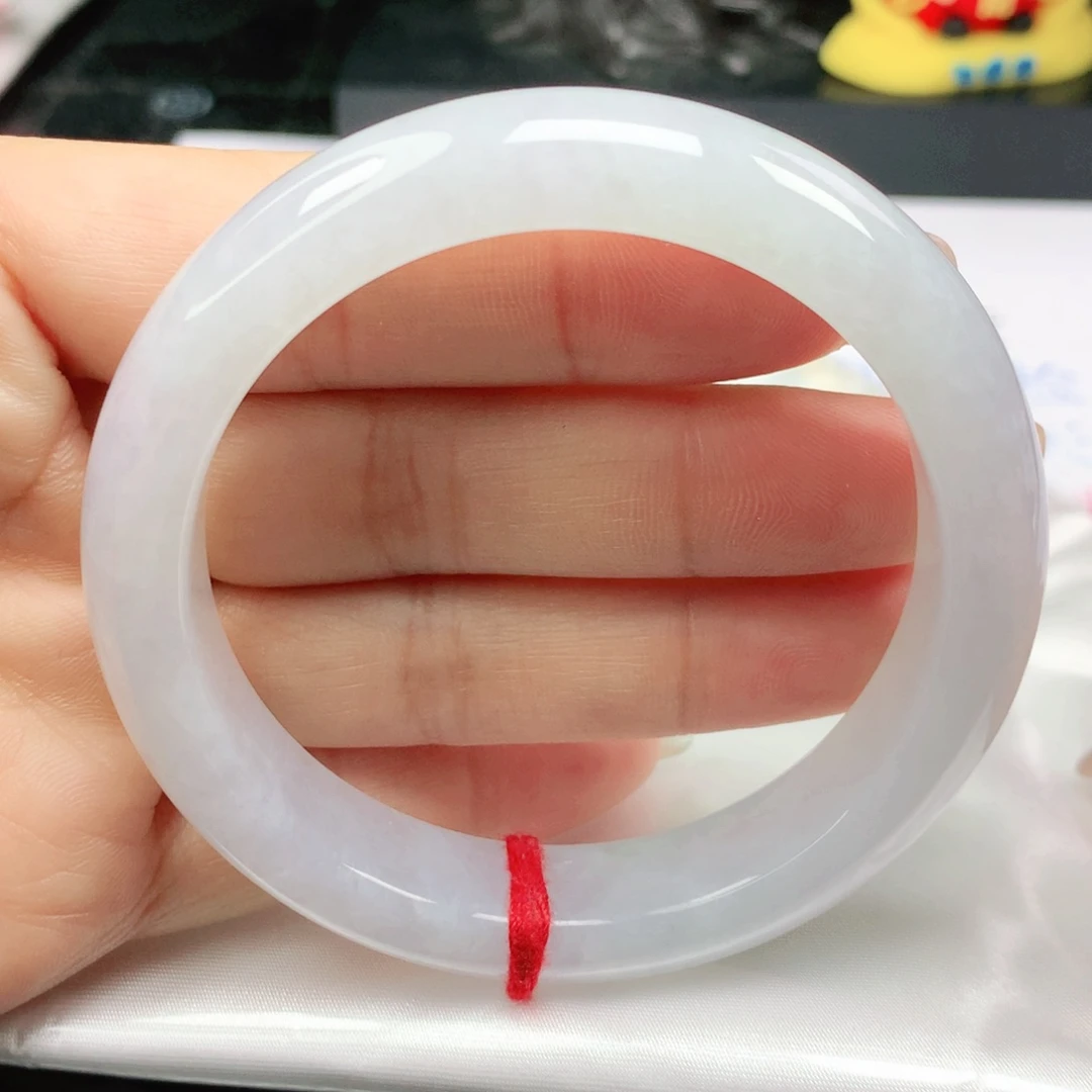 翡翠未镶嵌手镯正