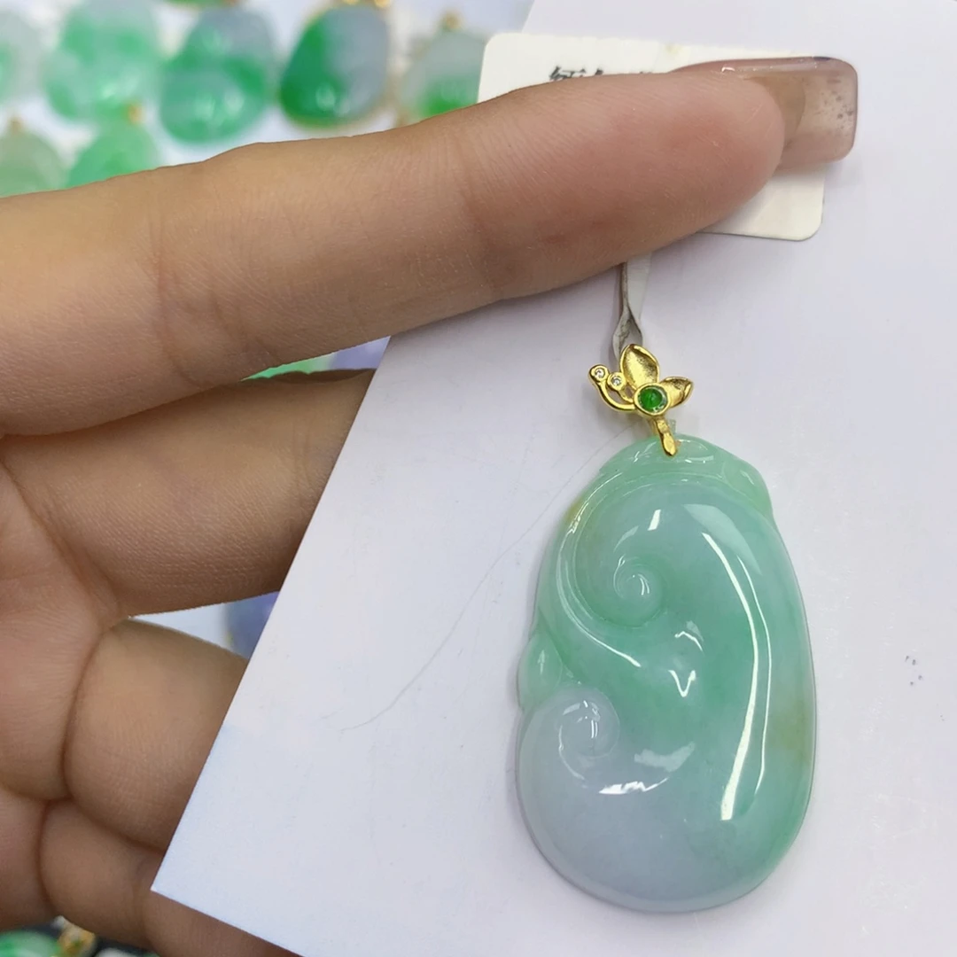 翡翠未镶嵌颈饰翡翠