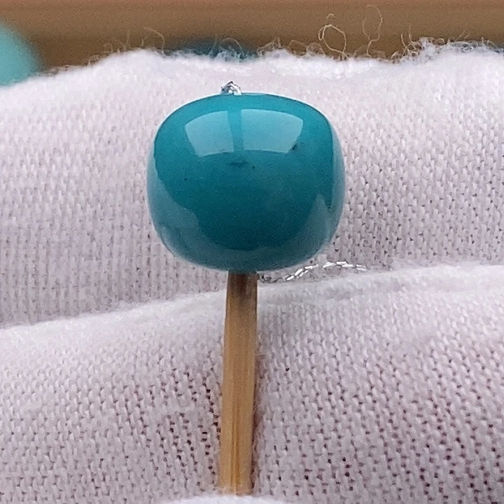 绿松石未镶嵌珠宝奇石10