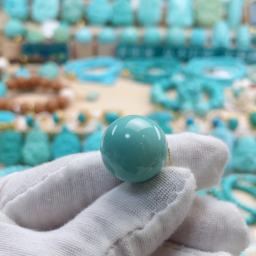 绿松石未镶嵌珠宝奇石17.6