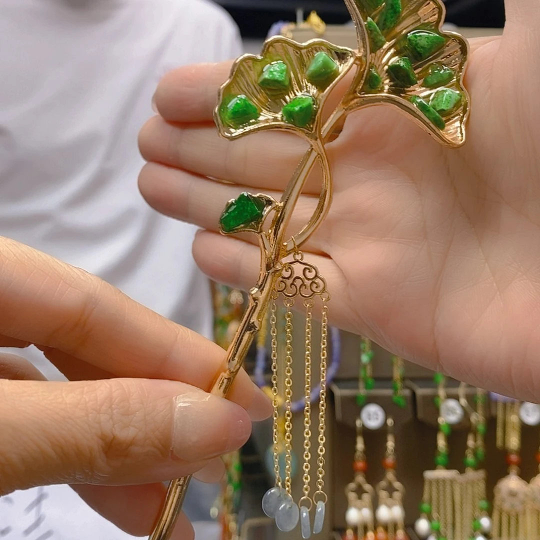 翡翠合金耳饰翡翠