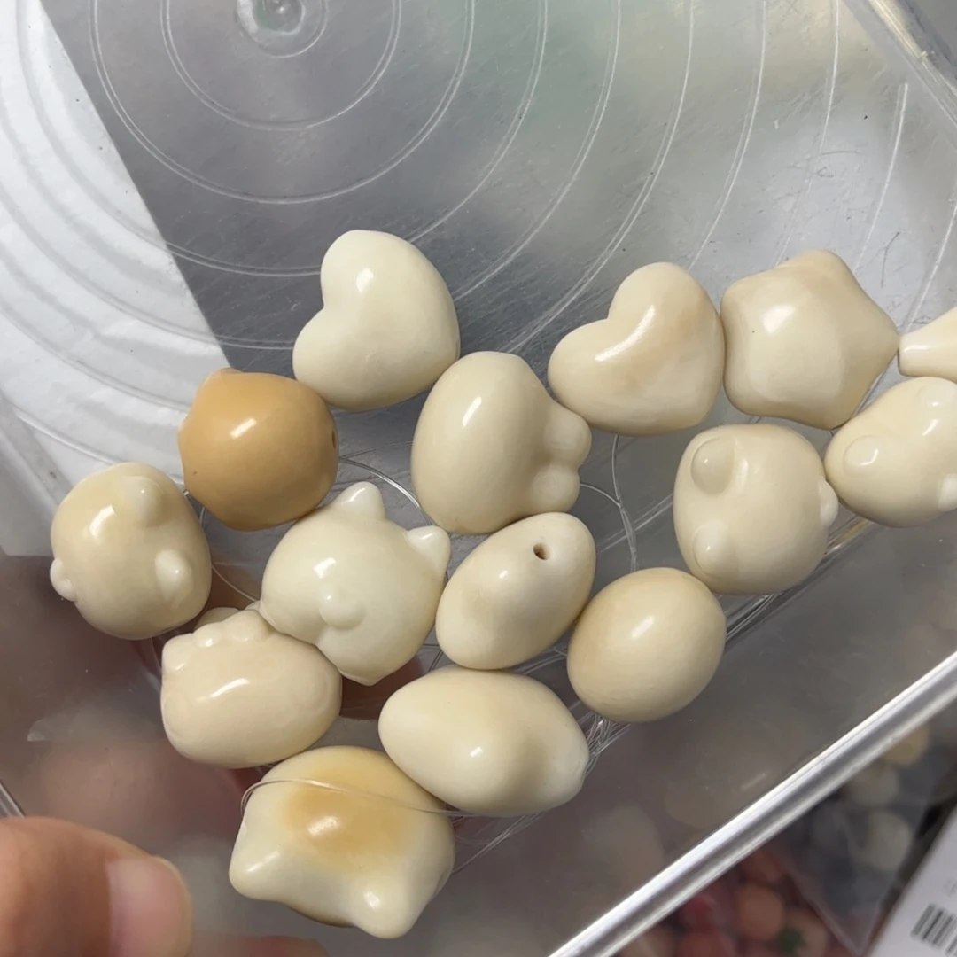 【闪购商品】白玉菩提吊坠z/18-20 3颗象牙果瑕疵