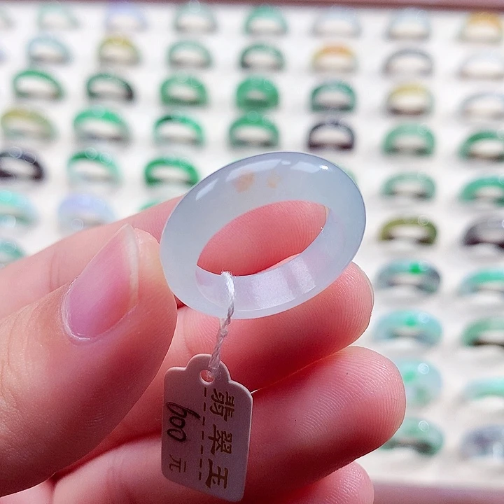 翡翠未镶嵌戒指19号