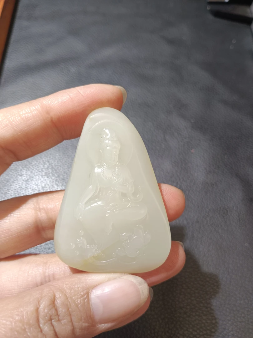 新疆和田玉观音挂件