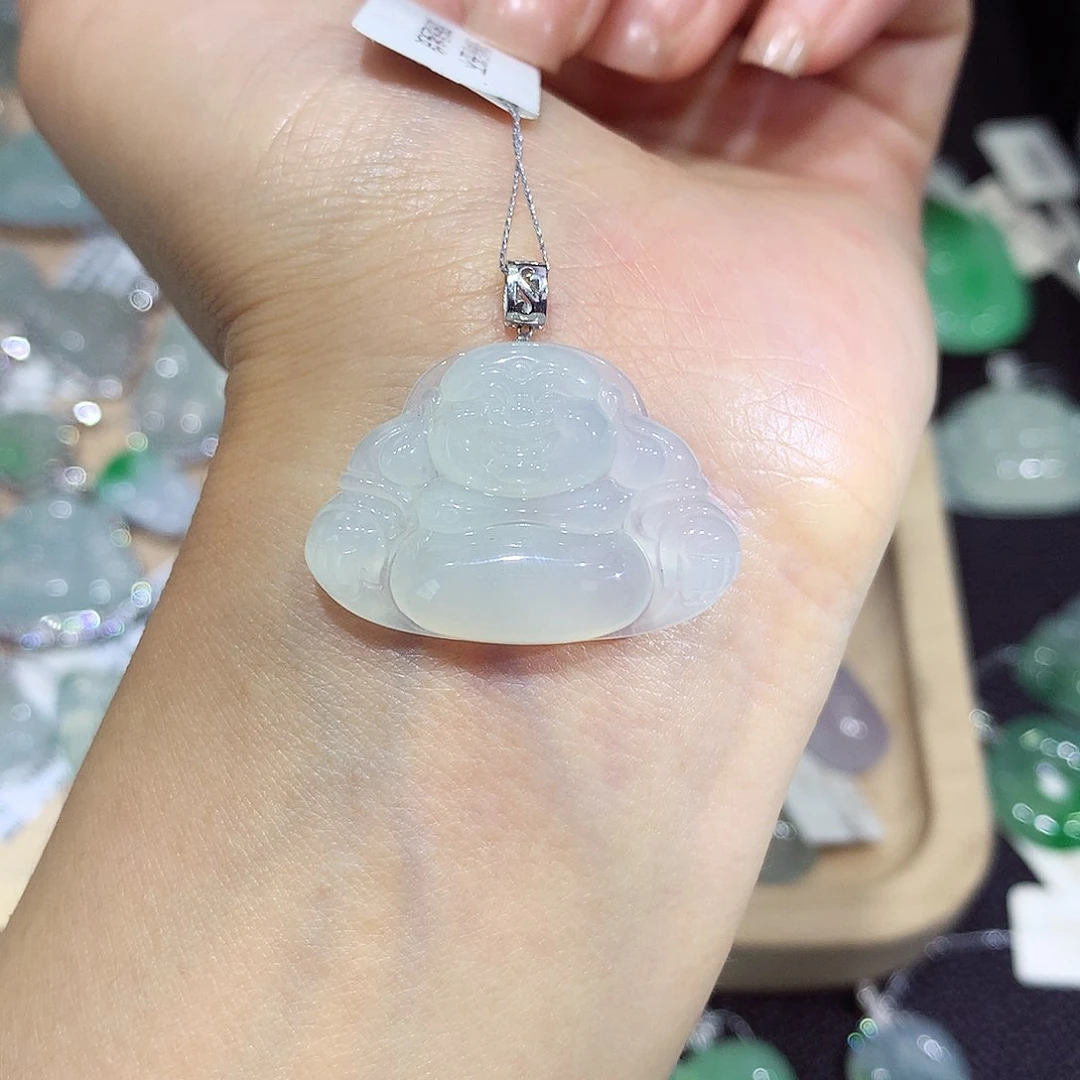 翡翠18K金镶嵌项链佛