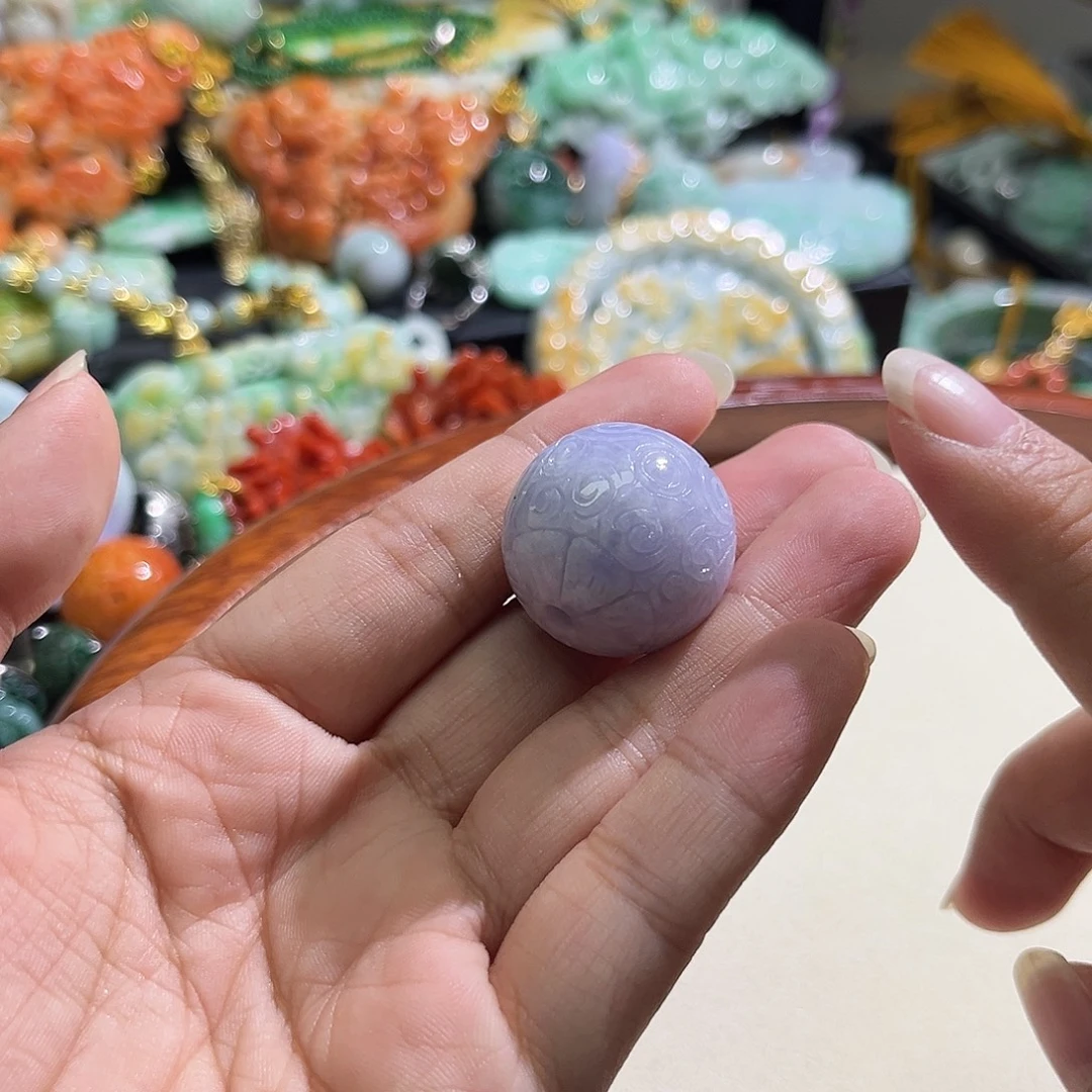 翡翠未镶嵌颈饰待编织
