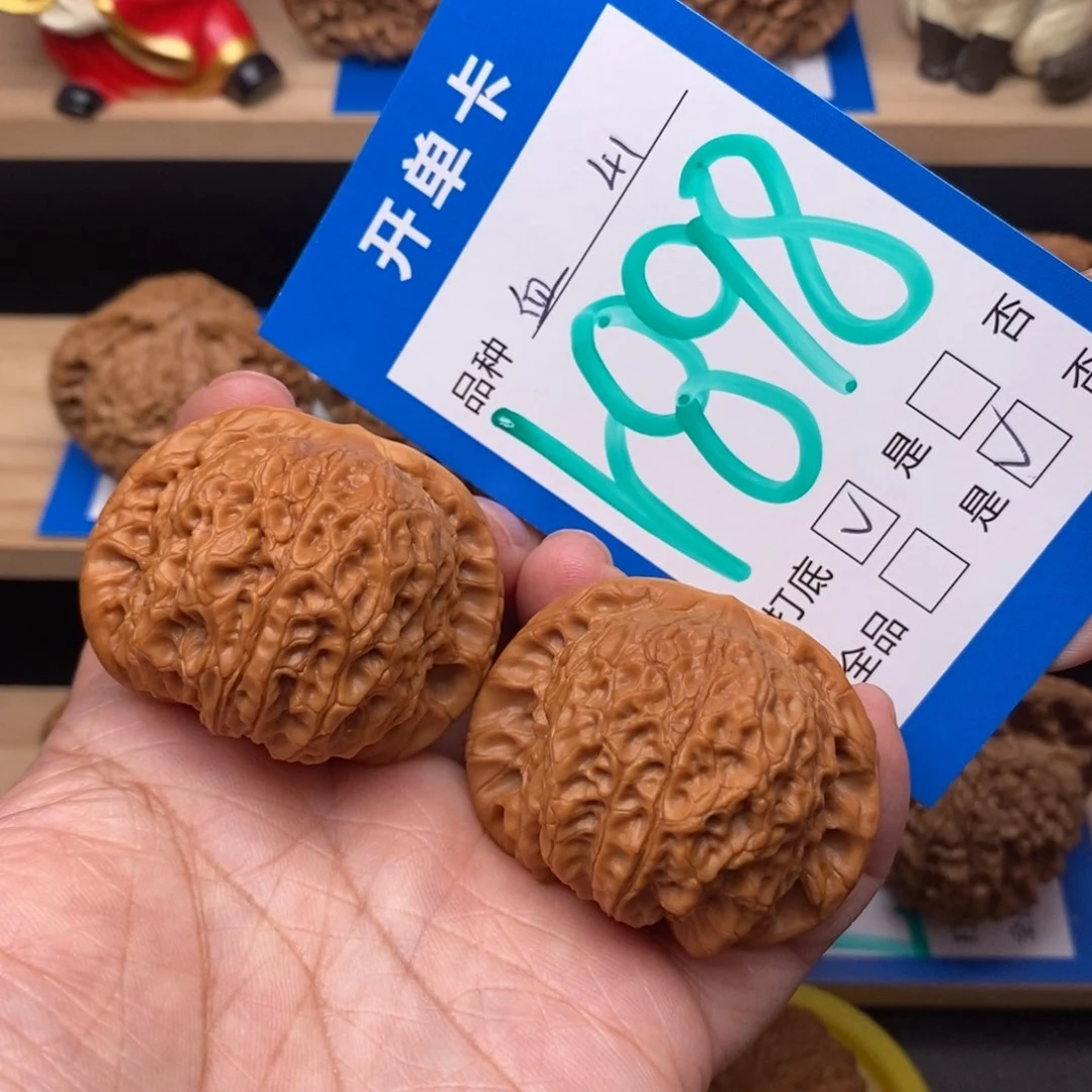 文玩核桃把件41尺血麒麟