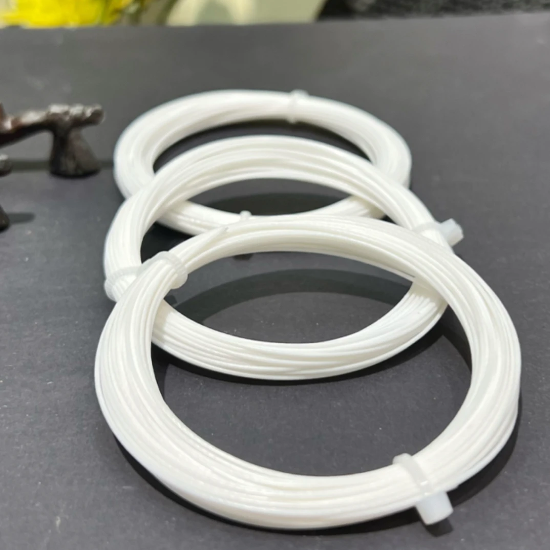 扎木念尼龙琴弦（音色较温暖，圆润柔弦效果比较明显）