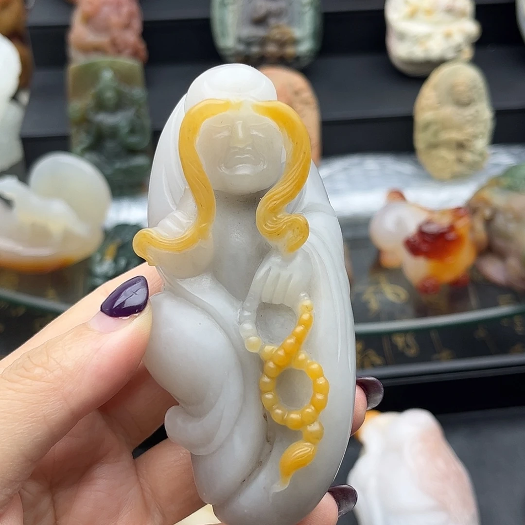 颈饰未镶嵌石英质玉