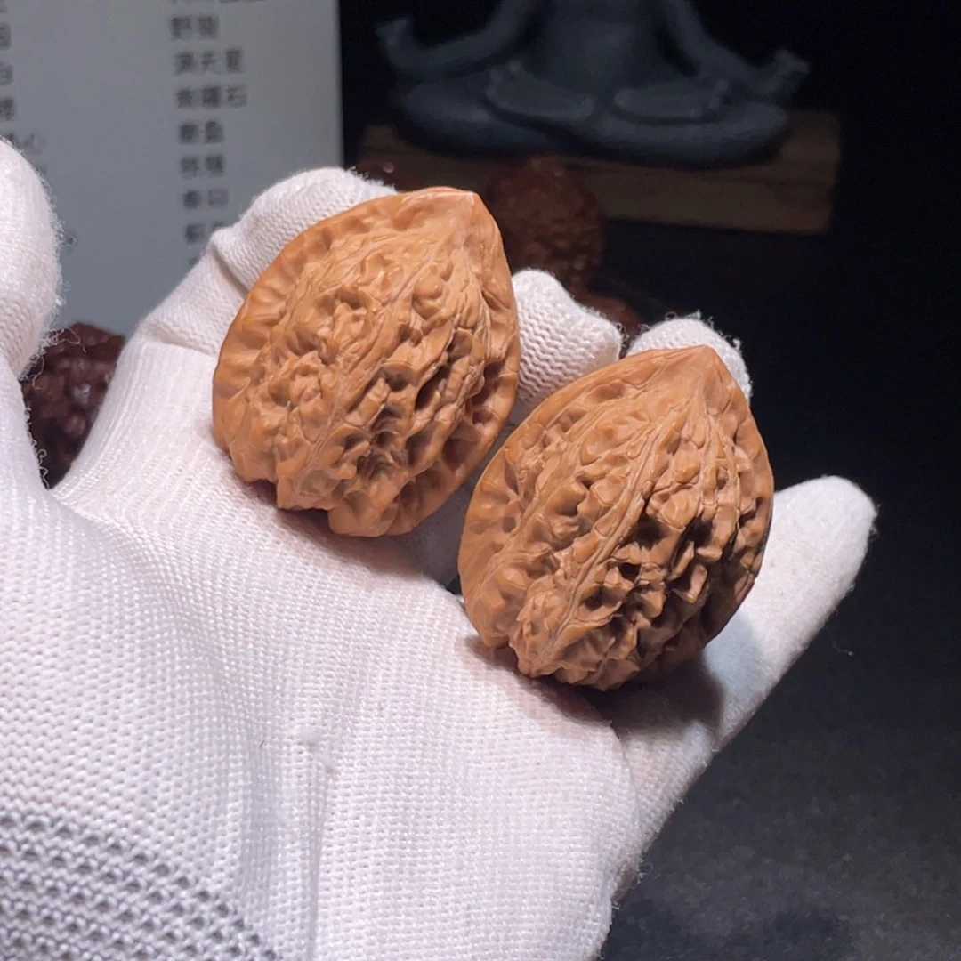 文玩核桃吊坠赤龙6309，3536