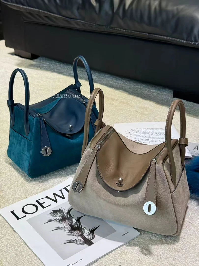 【厚德载物】26厘米麂皮拼接手提包