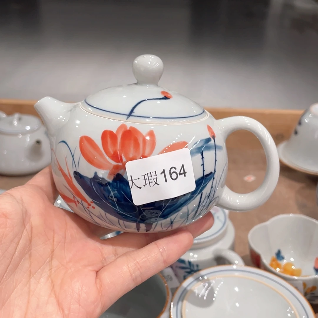 釉下手绘茶具微瑕