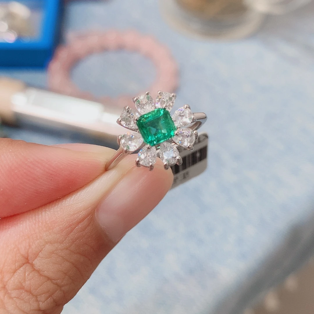 银S925镶嵌戒指戒指祖母绿