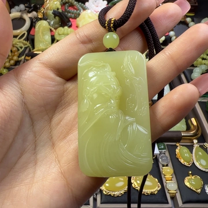 和田玉（黄玉）未镶嵌颈饰