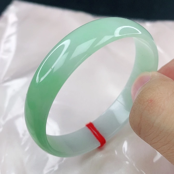 未镶嵌手镯翡翠圈53。12022