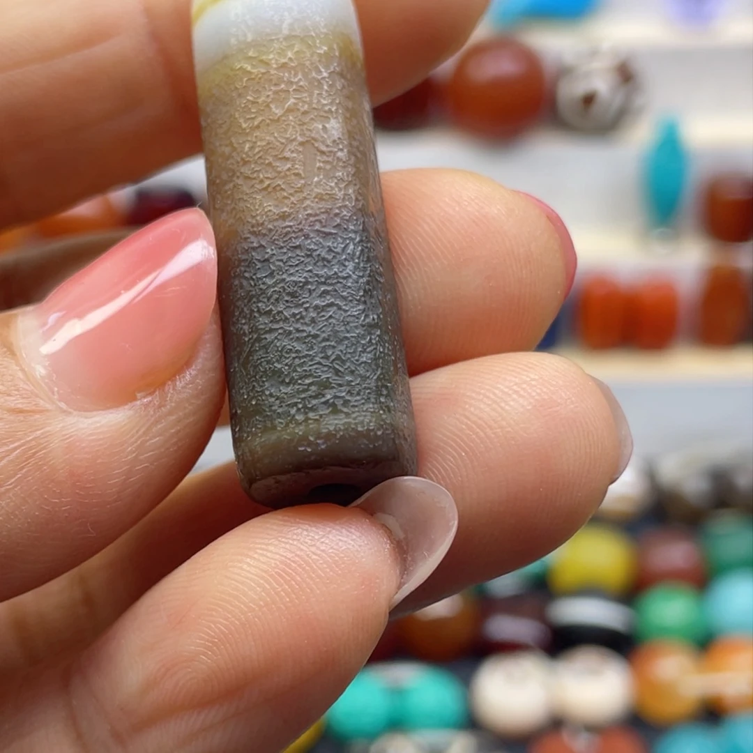 玛瑙/玉髓吊坠未镶嵌涅**生