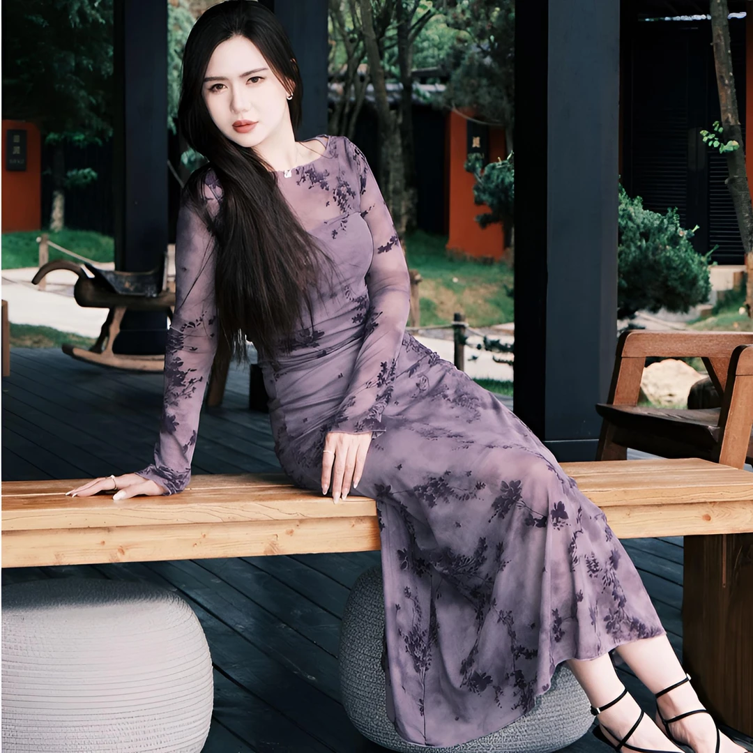 法式复古收腰网纱连衣裙2025新款植绒提花时尚气质修身显瘦长袖裙