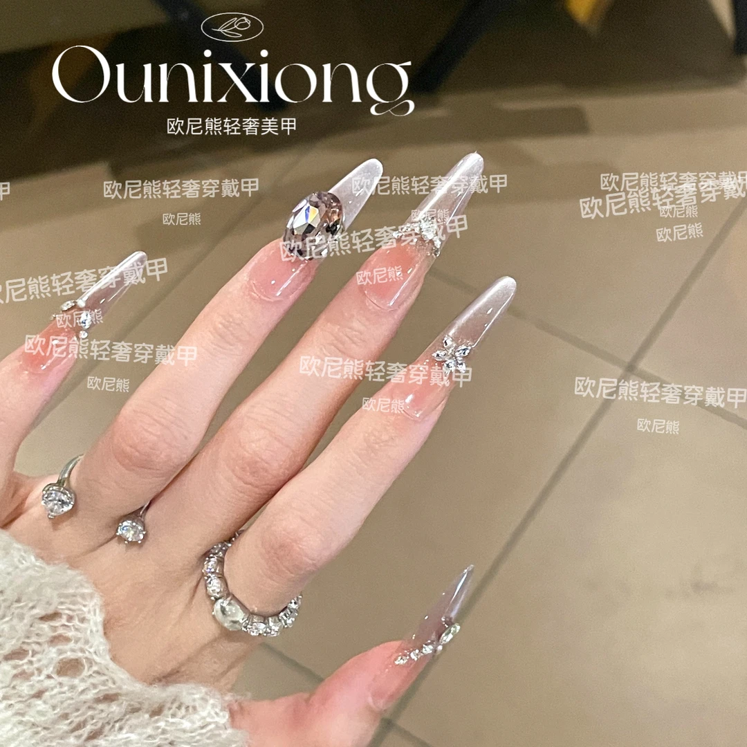 初秋爆闪纯欲紫侧光猫眼紫罗兰色堆钻轻奢穿戴甲手工冰透