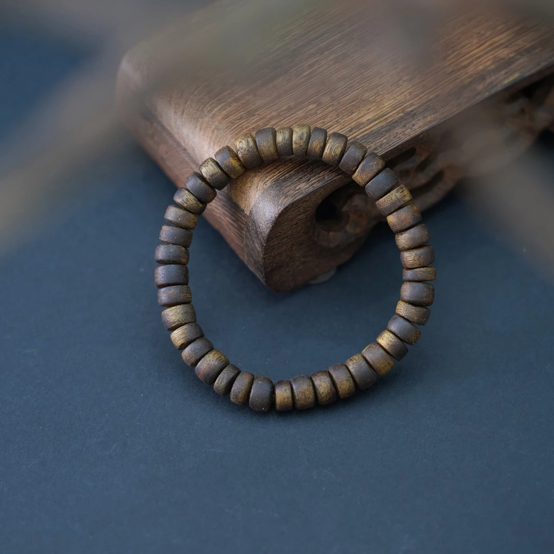 沉香海南尖峰岭正宗莺歌绿奇楠卡7片珠单圈99沉文玩特级沉香手串