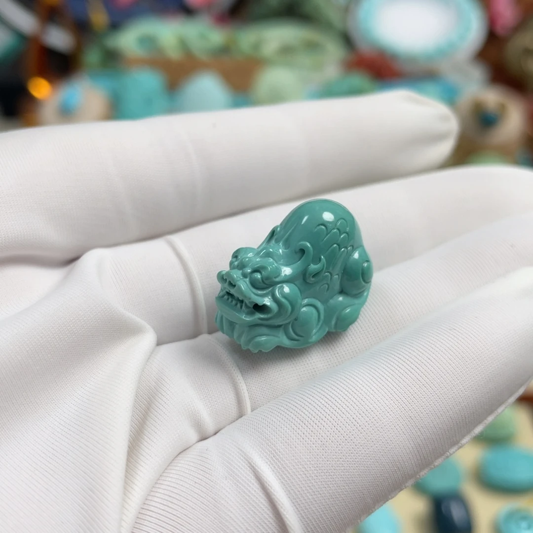 绿松石未镶嵌珠宝奇石