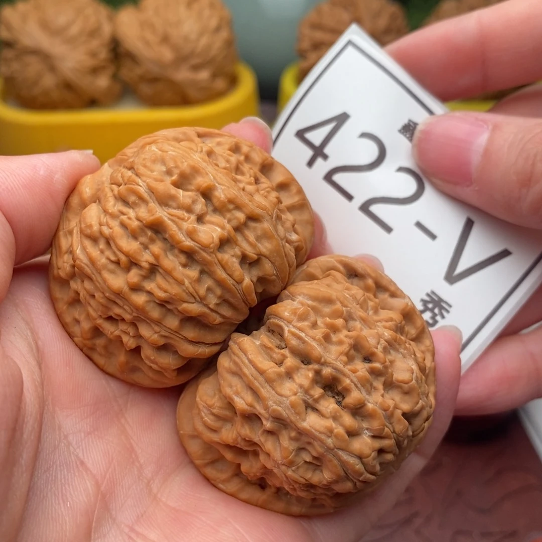 文玩核桃把件白狮45