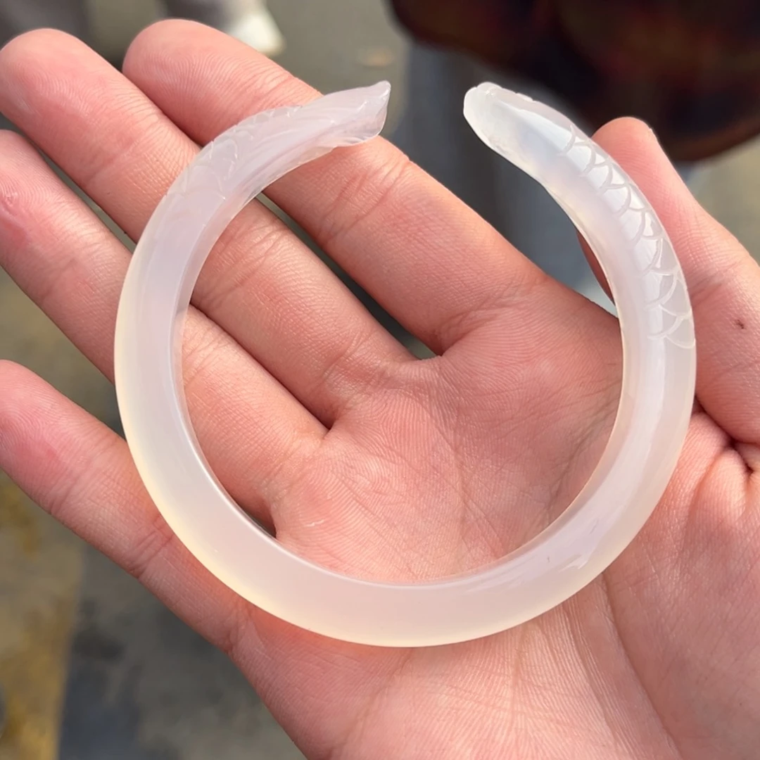 玛瑙/玉髓手镯未镶嵌