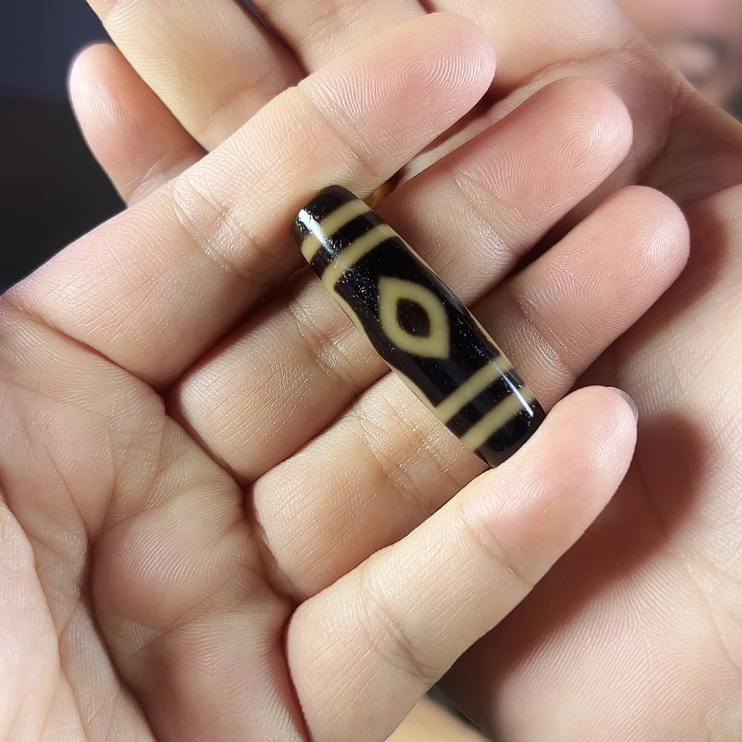 玛瑙/玉髓合金颈饰～黑金三眼